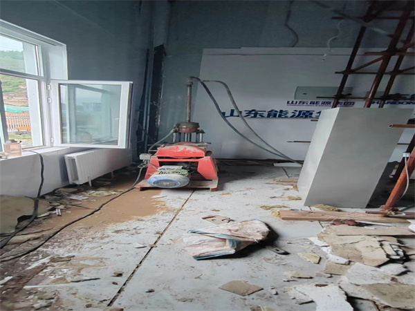 天峻地基基础下沉墙体裂缝加固注浆顶升施工